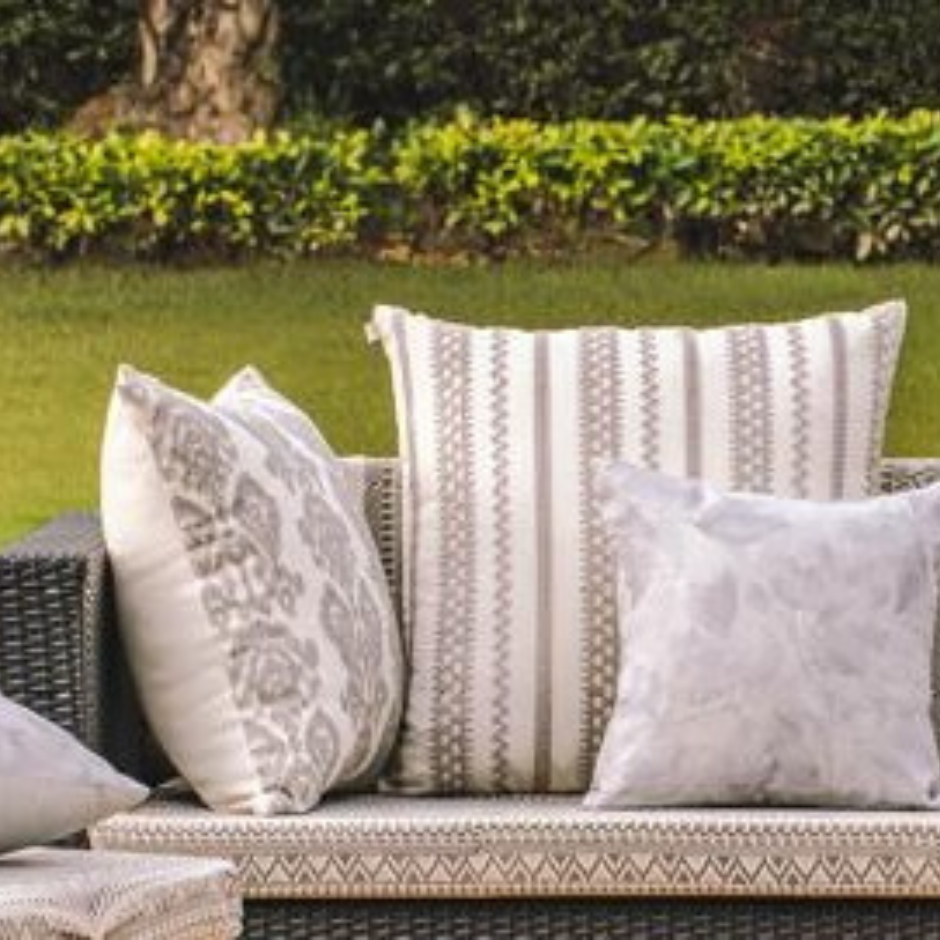 Freesia Cushion Cover