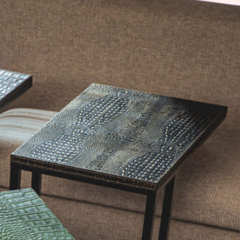 Insert Table (Black/Gold)
