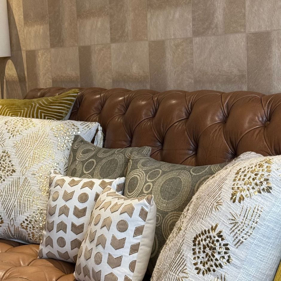 House Of Anantaa Cushion Gold/ White Urus Cushion Cover