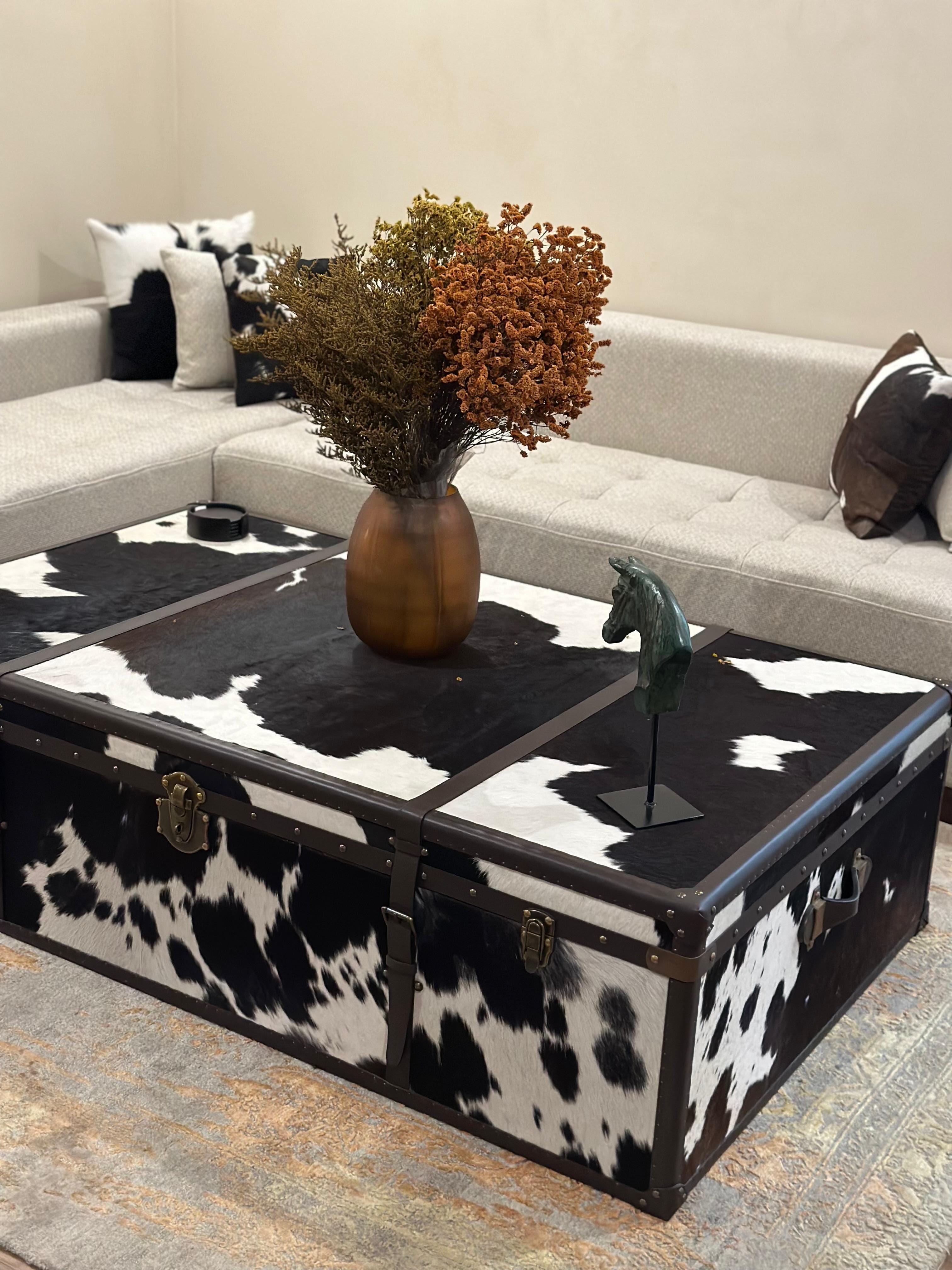 House Of Anantaa Furniture Black/White Gstaad Trunk Table