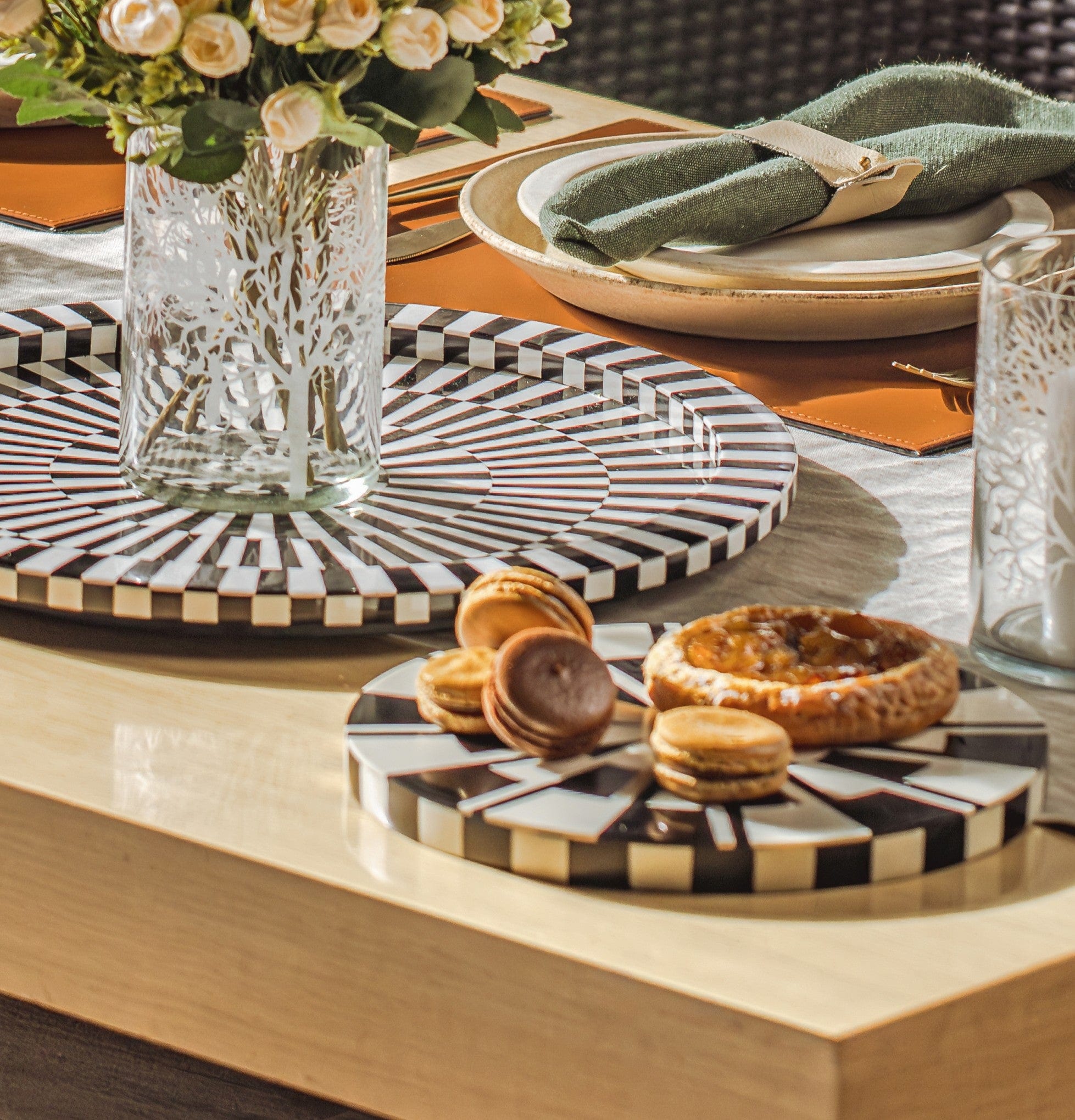 House Of Anantaa Platter & Bowl Black/White Safari Platter