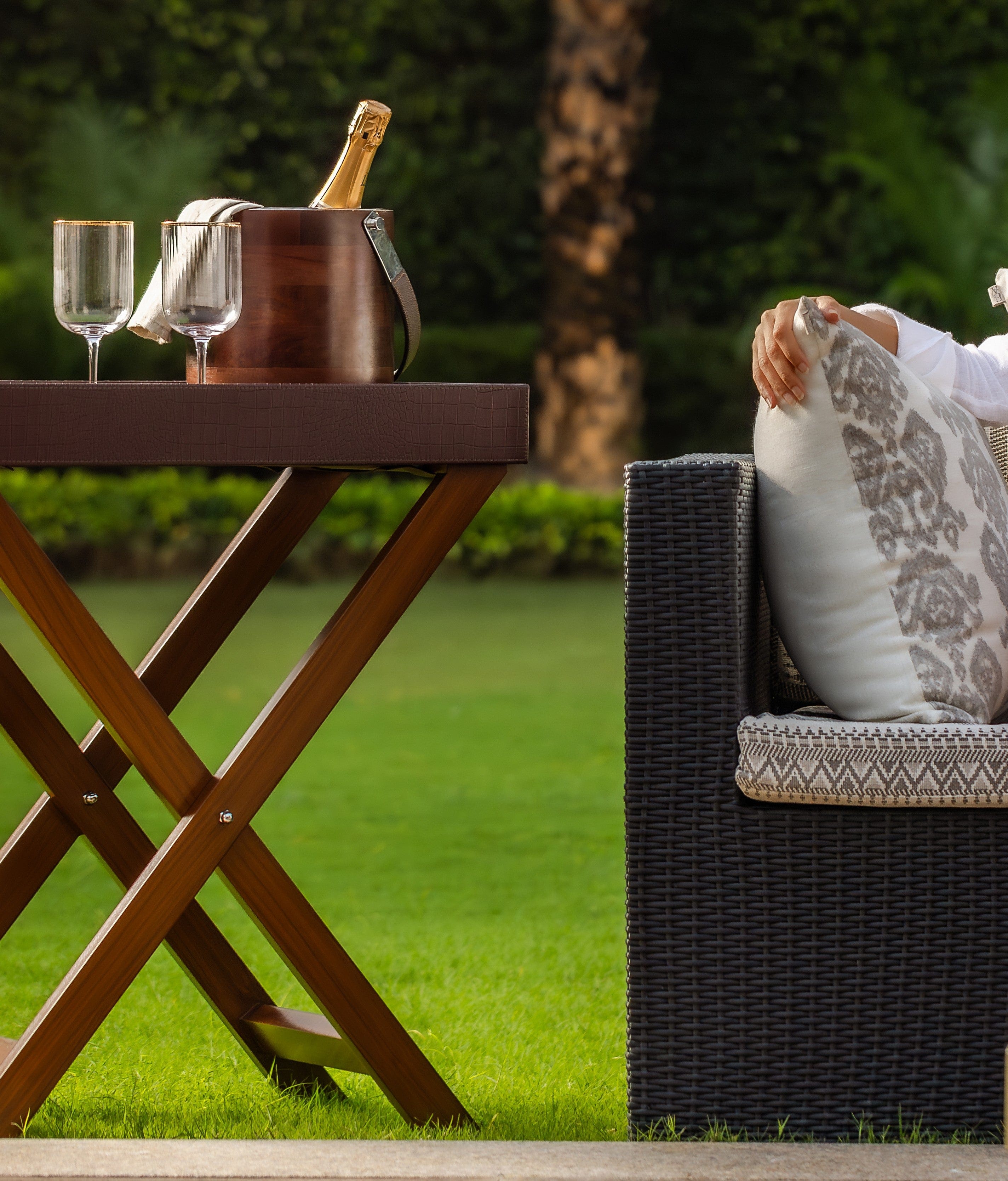 House Of Anantaa Tray Brown Luxembourg Butler Tray Table (Brown)